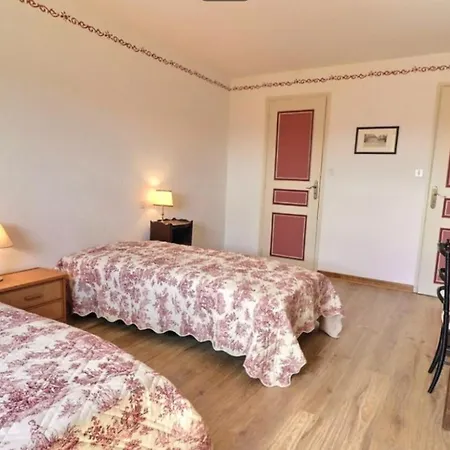 De La Chareyre Apartmán *